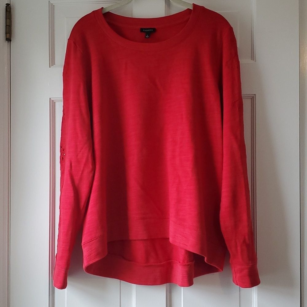 TALBOTS RED EMBROIDERED SLEEVE SWEATSHIRT CREW NECK HIGH LOW HEM COTTON lLARGE